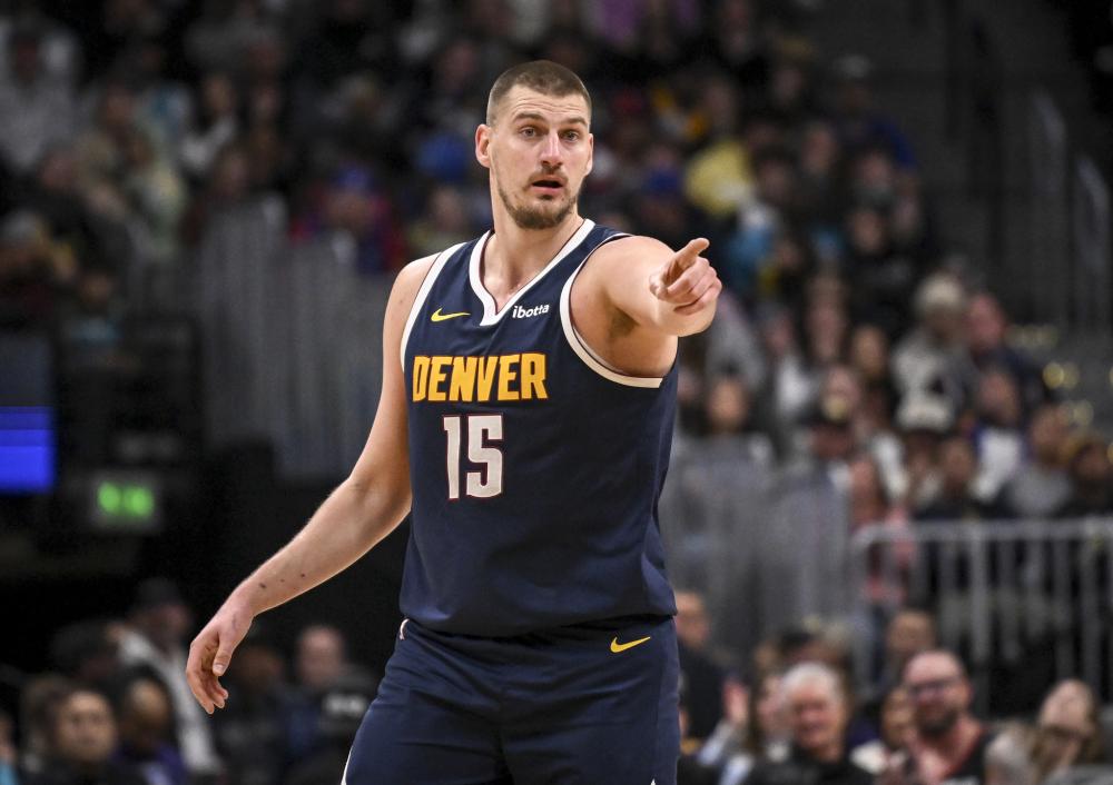 她不但没有 她不但没有