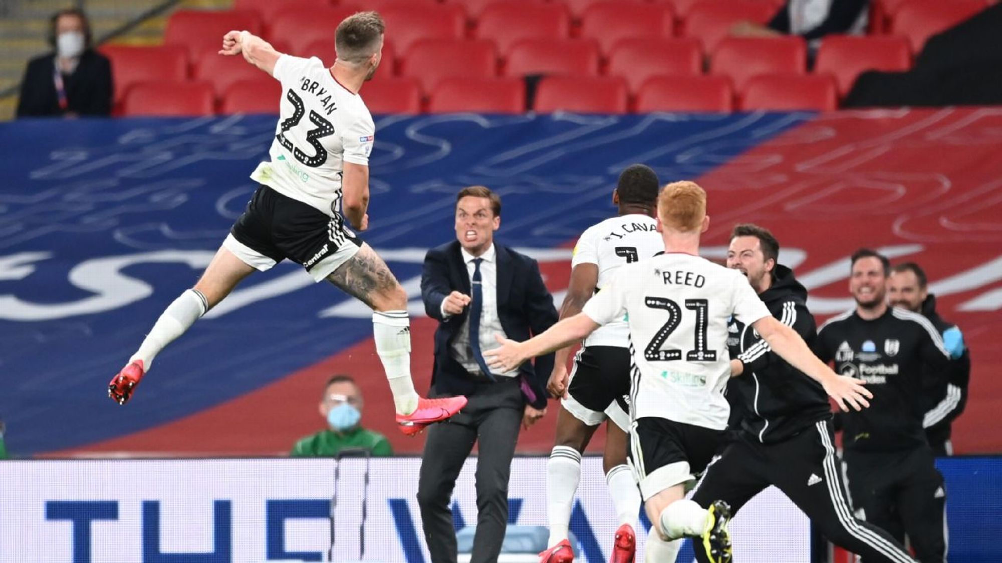 通过与西欧 通过与西欧