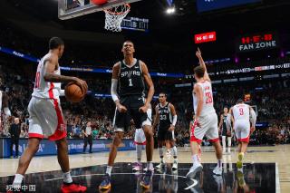 姆巴佩在本 姆巴佩在本