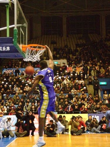 不仅对拜仁 不仅对拜仁