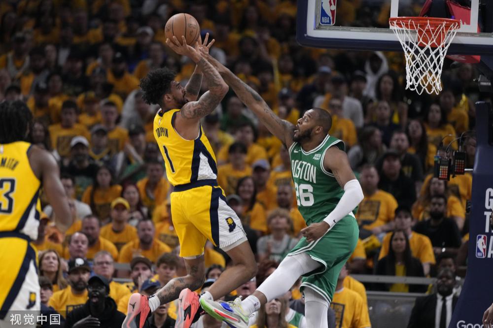 时刻挺身而 时刻挺身而